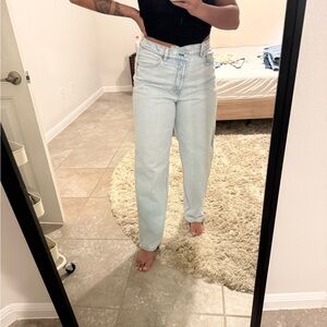 •• AEO Light Blue Highest Rise Straight Leg Jeans ••